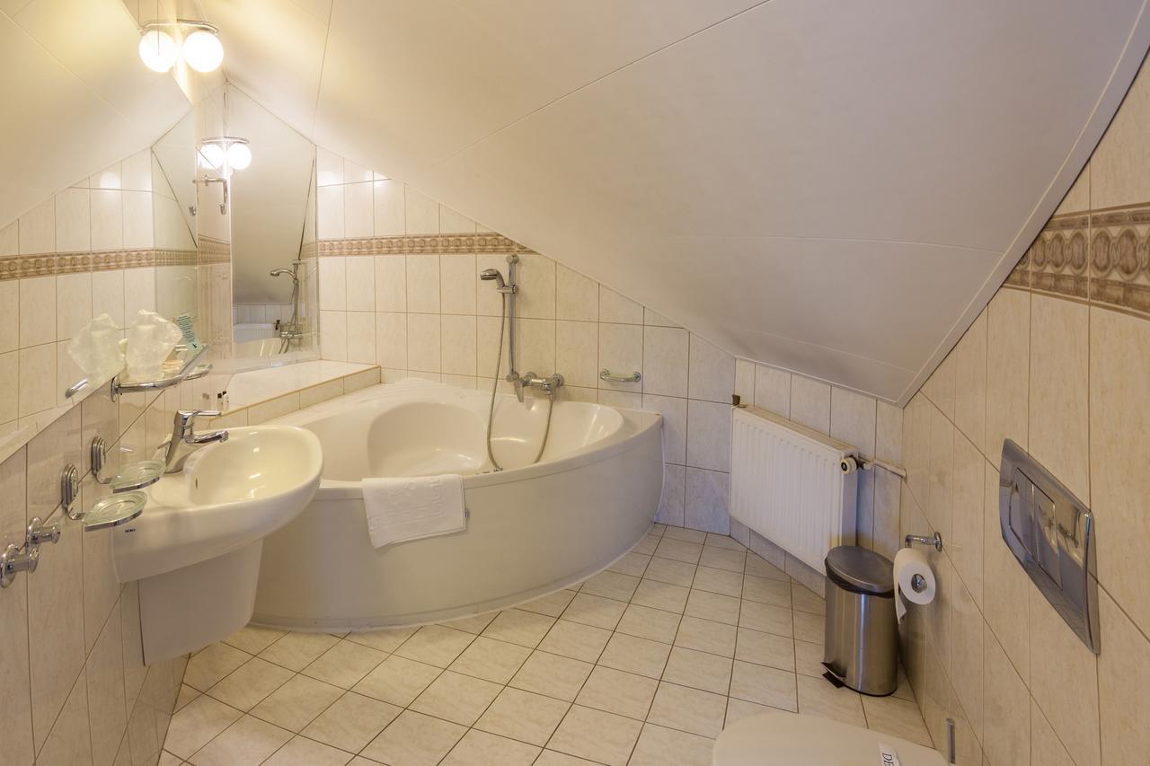 Hotel Jaskolka Ustron Luaran gambar