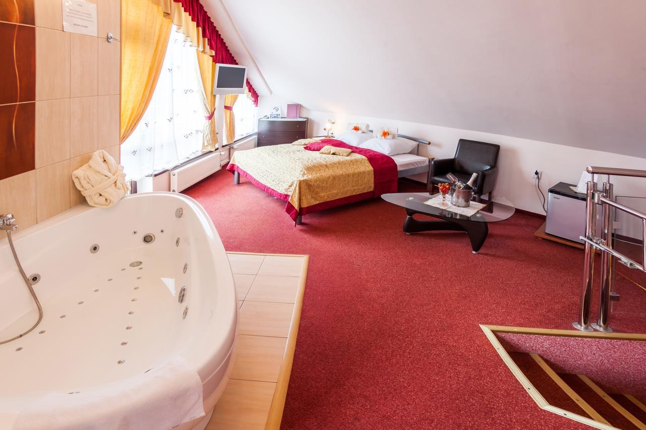 Hotel Jaskolka Ustron Luaran gambar
