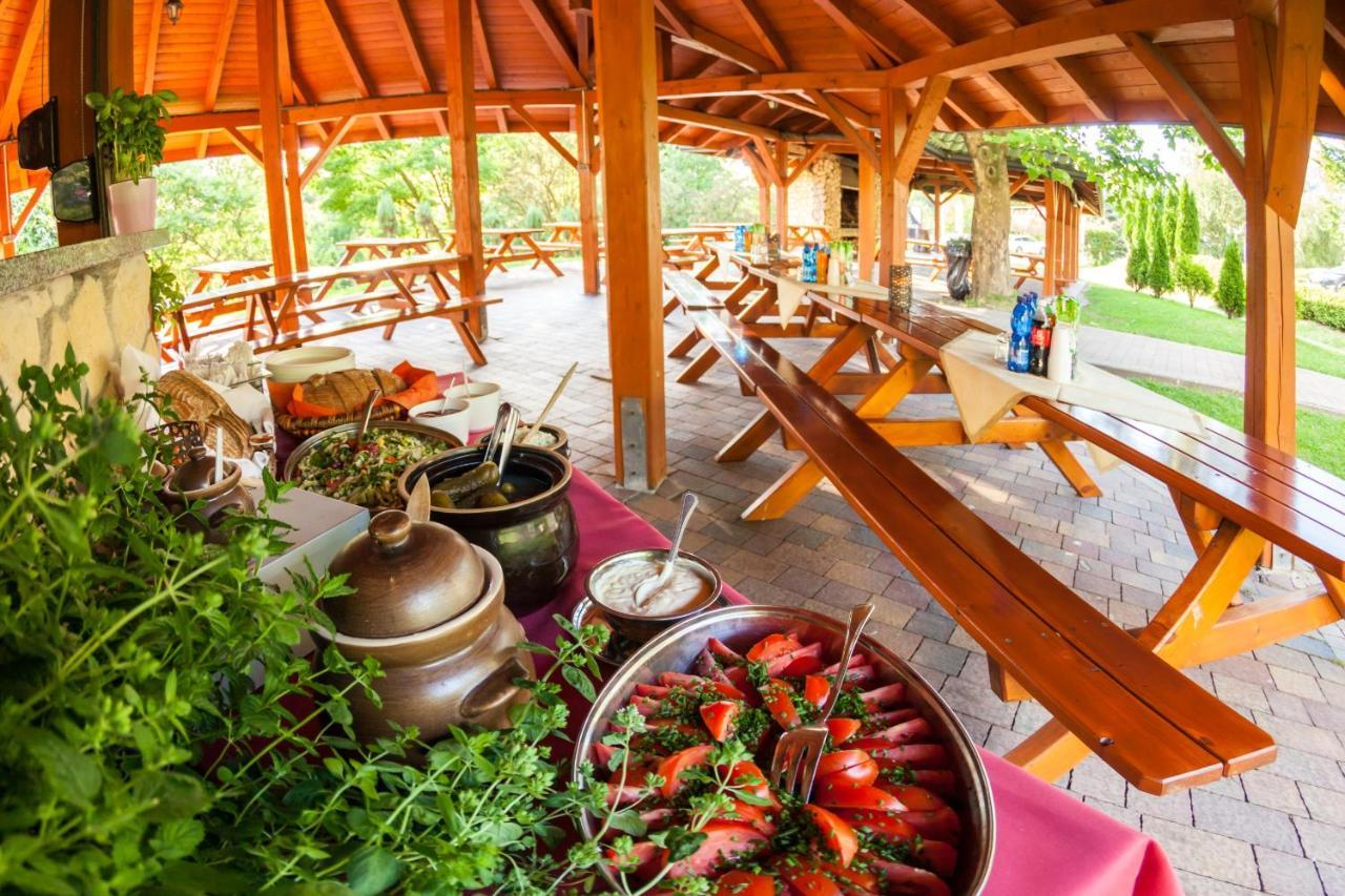 Hotel Jaskolka Ustron Luaran gambar